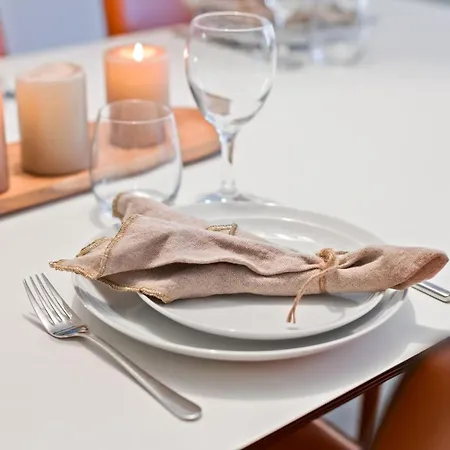 Modern Located At The Center Of Apartman Ostende