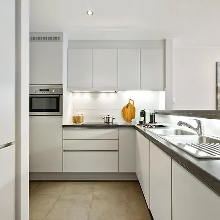 Διαμέρισμα Modern Located At The Center Of *
